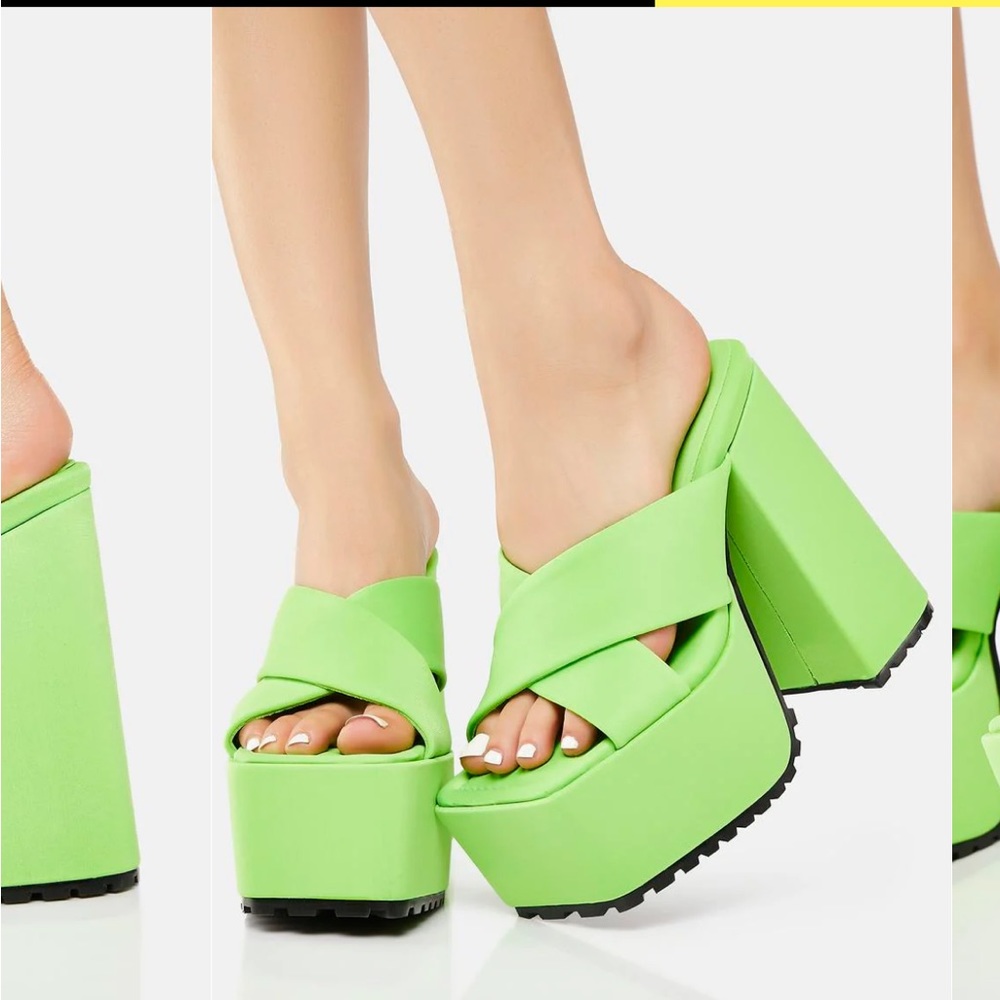 ⭐️NWT Shellys London Hex Platform Heels